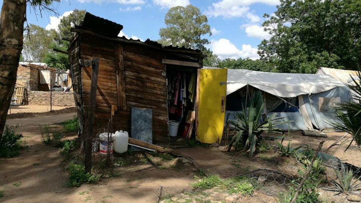 Sonskynhoekie settlement showing rudimentary shacks